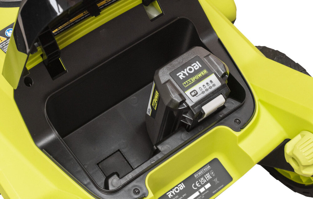 Odśnieżarka RYOBI RY36STX53A-150 akumulator z serii MAX POWER 36V pojemnosc 5,0 Ah silnik bezszczotkowy 2-portowy pojemnik na baterie stopien ochronny IPX5