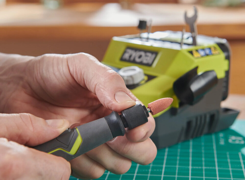 Narzędzie wielofunkcyjne RYOBI RRTS18-0A35 szybka wymiana akcesoriow 3,2 mm kabel dlugosc 92 cm elastyczny