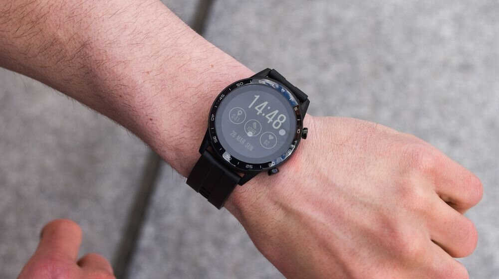 Smartwatch VECTOR SMART SPORT ekran bateria czujniki zdrowie sport pasek ładowanie pojemność rozdzielczość łączność sterowanie krew puls rozmowy smartfon aplikacja 