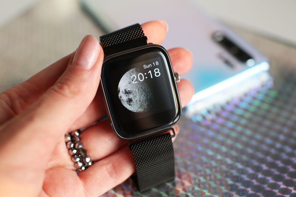 Smartwatch VECTOR SMART  ekran bateria czujniki zdrowie sport pasek ładowanie pojemność rozdzielczość łączność sterowanie krew puls rozmowy smartfon aplikacja 