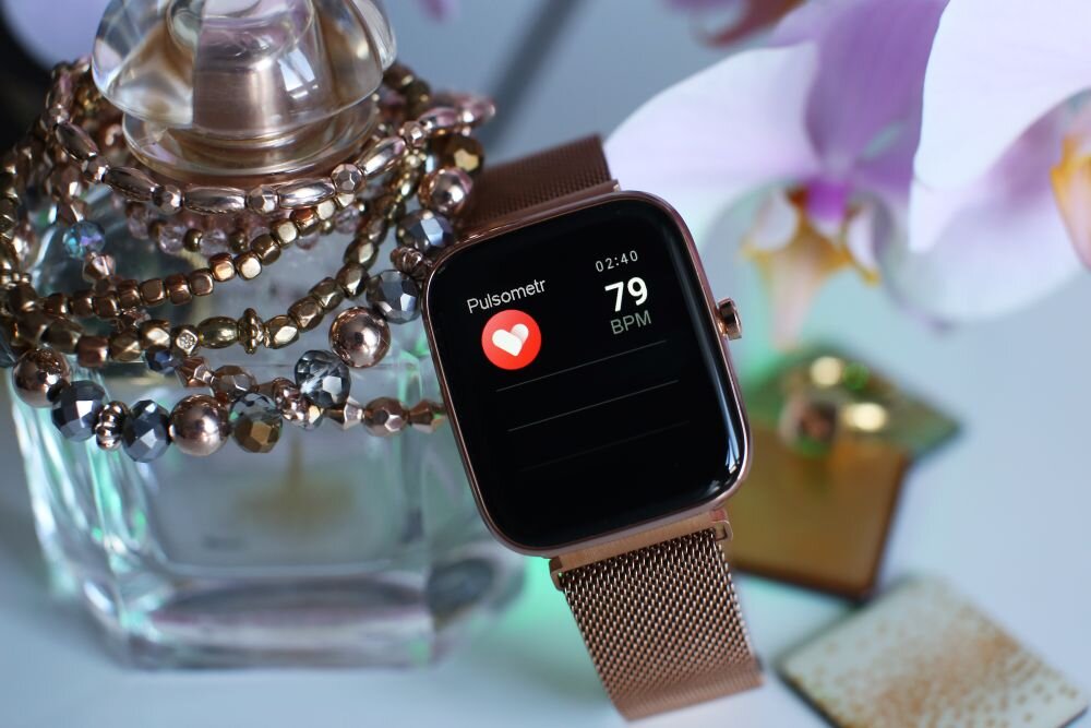 Smartwatch VECTOR SMART  ekran bateria czujniki zdrowie sport pasek ładowanie pojemność rozdzielczość łączność sterowanie krew puls rozmowy smartfon aplikacja 