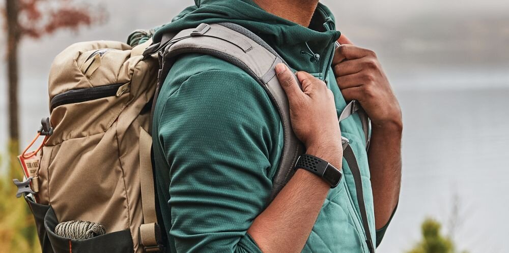 Smartband Google FITBIT Charge 5 ekran bateria czujniki zdrowie sport pasek ładowanie pojemność rozdzielczość łączność sterowanie krew puls rozmowy smartfon aplikacja
