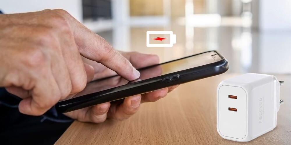 Ładowarka sieciowa FOREVER Core PD Smart 45W Biały Urządzenie niezbędne w podróży