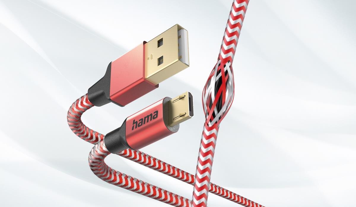 kabel ładujący zdjecie lifestyle