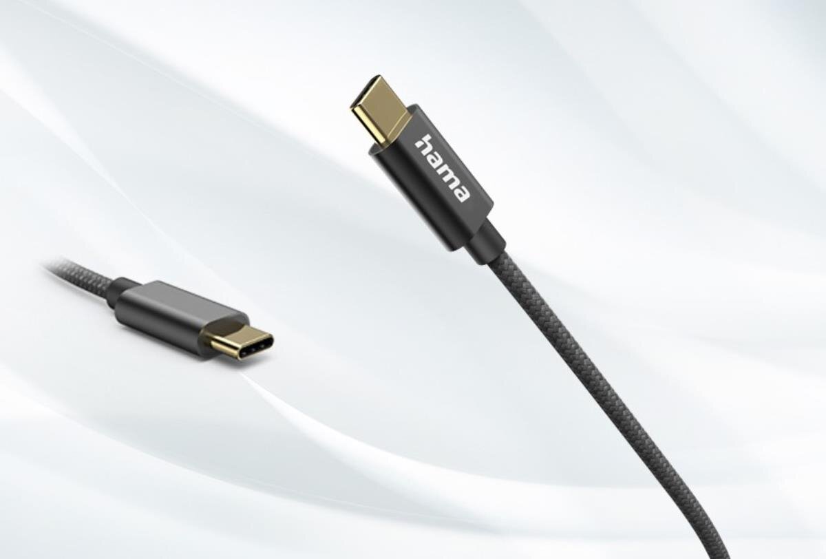 kabel ładujący zdjecie lifestyle