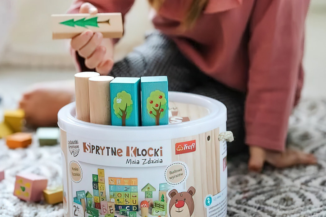 Klocki drewniane TREFL Sprytne klocki Misia Zdzisia 61338 zabawa nauka kreatywność rozwój