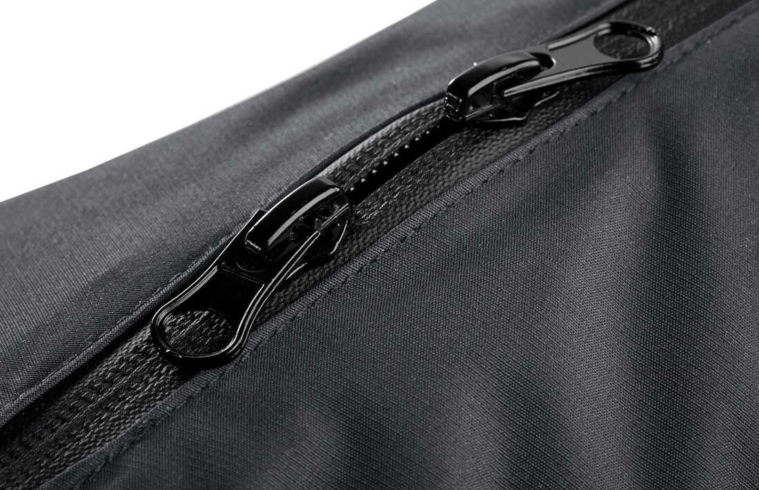 Kurtka dla psa HUNTER Uppsala Cozy 65445 (55 cm) Turkusowy Wygoda zakładania Dwustronny zamek na grzbiecie Zamek zabezpieczony wodoodporną taśmą możliwość prania w 30°C