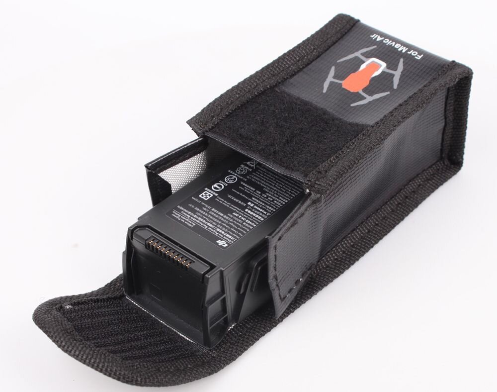 Etui SUNNYLIFE SB4546 na 1 baterie do DJI Mavic Air   bateria lot sterowanie akrobacje czas lotu zasięg funkcje lądowanie kamera rozdzielczość filmy zdjęcia nagrywanie jakość ładowanie aplikacja przesył pilot śmigła stabilizacja fotografia waga wymiary konstrukcja obudowa korpus ramiona silnik 