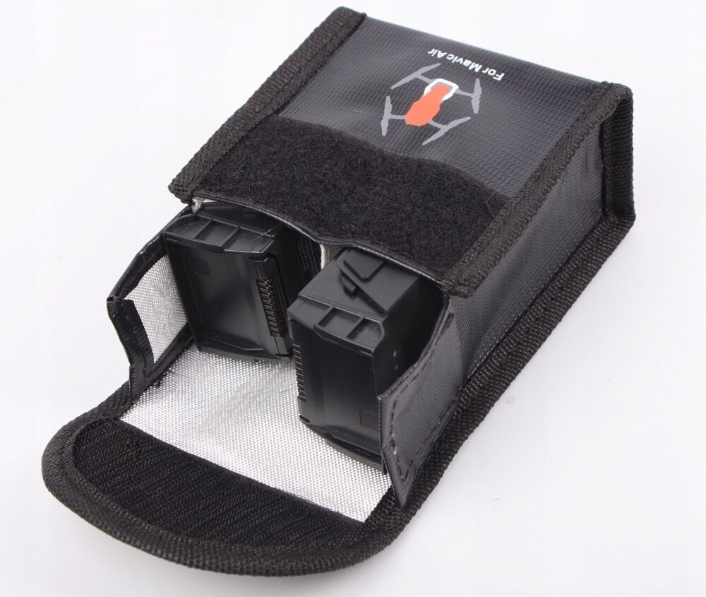 Etui SUNNYLIFE SB4586  na 2 Baterie do DJI Mavic Air     bateria lot sterowanie akrobacje czas lotu zasięg funkcje lądowanie kamera rozdzielczość filmy zdjęcia nagrywanie jakość ładowanie aplikacja przesył pilot śmigła stabilizacja fotografia waga wymiary konstrukcja obudowa korpus ramiona silnik 