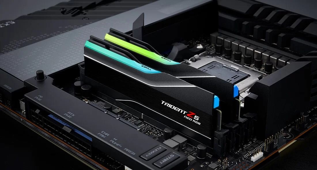 Pamięć RAM G.SKILL Trident Z5 Neo RGB - belka świetlna RGB 