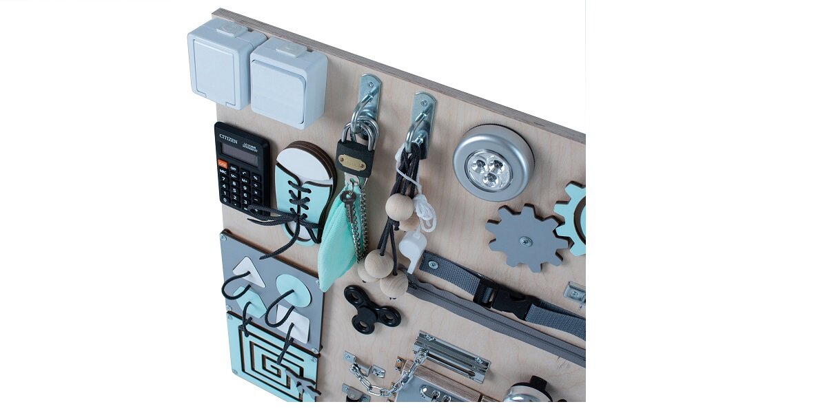 Tablica manipulacyjna MANIBOX Dla chłopców i dziewczynek