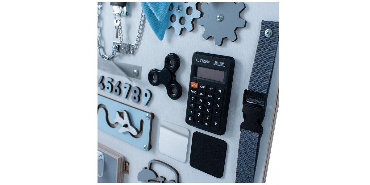 Tablica manipulacyjna MANIBOX Rozwijaj umięjętności swojego malucha 