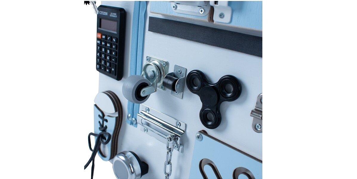 Tablica manipulacyjna MANIBOX Funkcjonalna, a zarazem bezpieczna