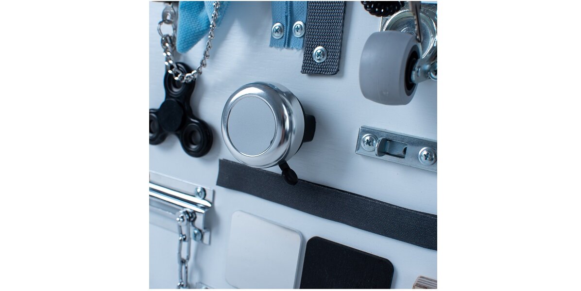 Tablica manipulacyjna MANIBOX Dla chłopców i dziewczynek