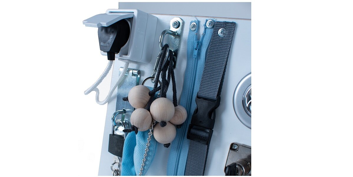 Tablica manipulacyjna MANIBOX Rozwijaj umięjętności swojego malucha 