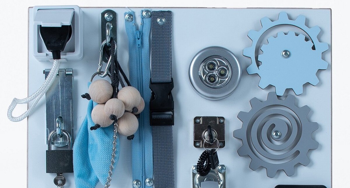 Tablica manipulacyjna MANIBOX Funkcjonalna, a zarazem bezpieczna