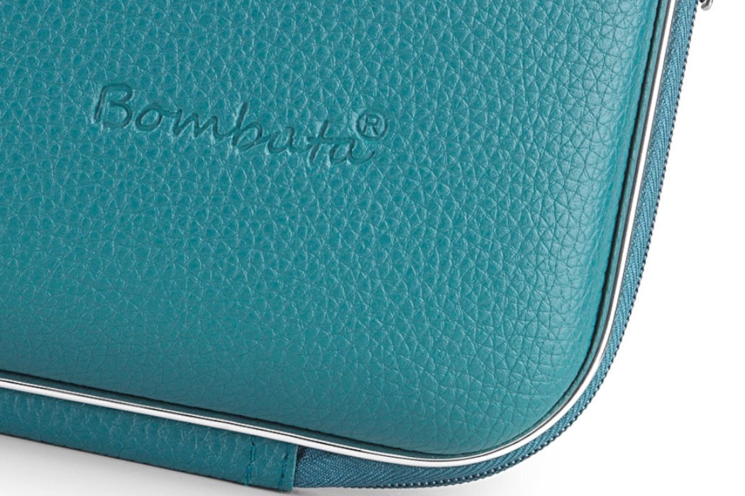 Torba na laptopa BOMBATA Medio 13 - 14 cali styl funkcjonalność przegrody pasek premium wyposażenie