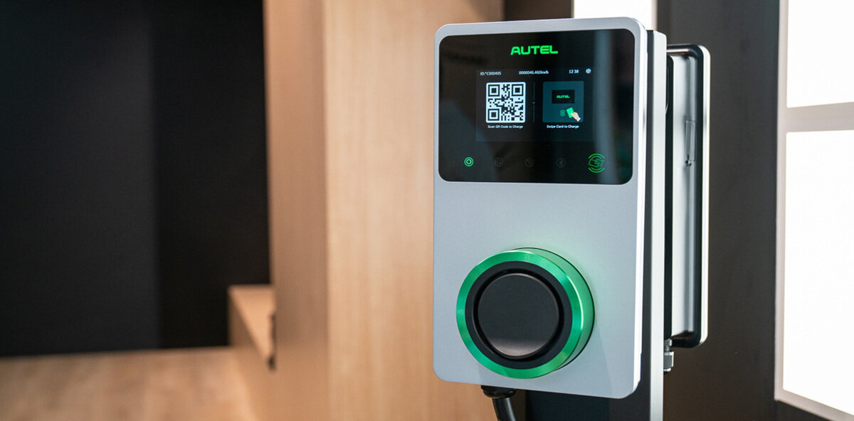 Ładowarka do samochodu elektrycznego AUTEL AC Wallbox bezkolejkowo ładowanir szybko