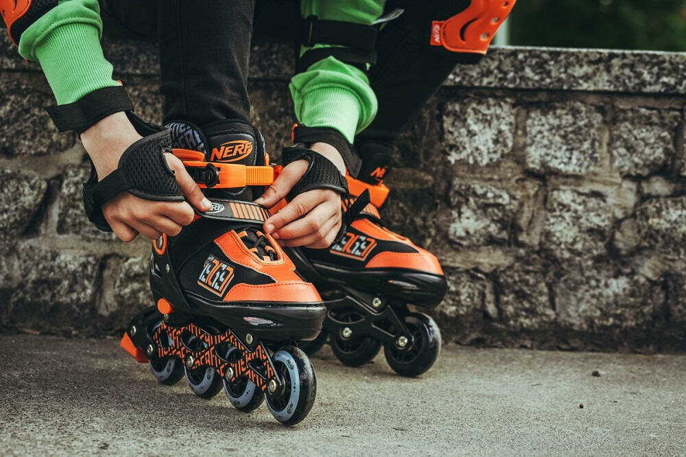 Łyżworolki SPOKEY Nerf Strive (rozmiar 38-42) - zabezpieczenia 