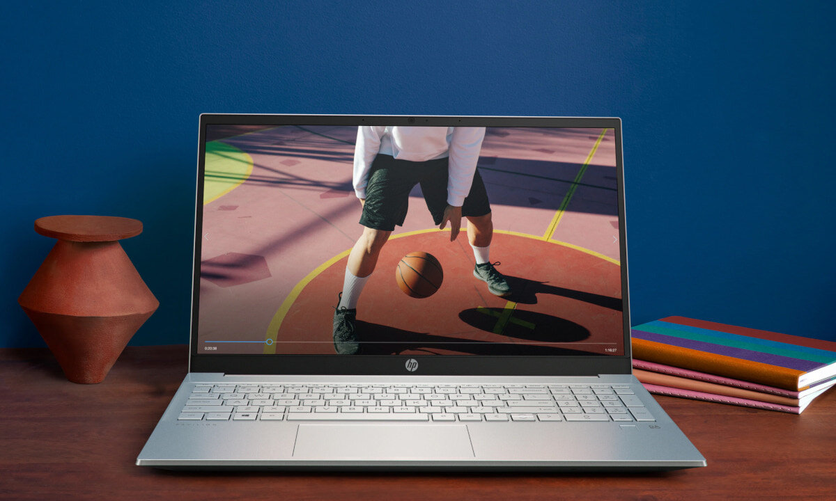 Laptop HP Pavilion 14-DV2103NW pojemna pamiec RAM procesor rdzenie taktowanie wydajność rozrywka praca kąty widzenia rozdzielczość karta graficzna jakość dysk RAM ekran częstotliwość złącza