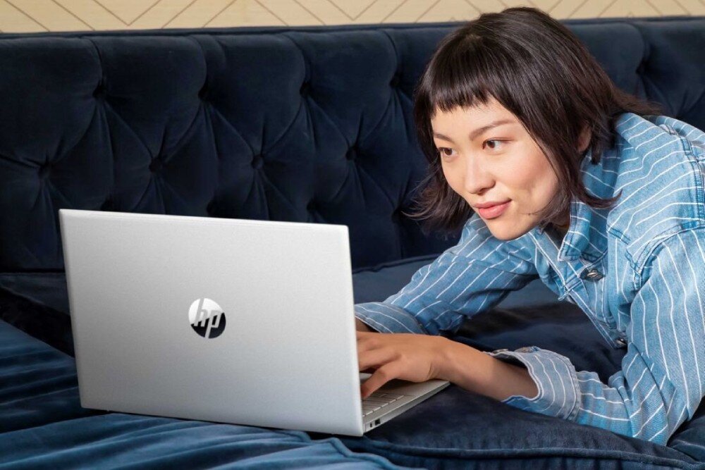 Laptop HP Pavilion Plus 14-EH0023NW 14 IPS i5-1240P 16GB RAM 512GB SSD Windows 11 Home bateria czas działania ładowanie