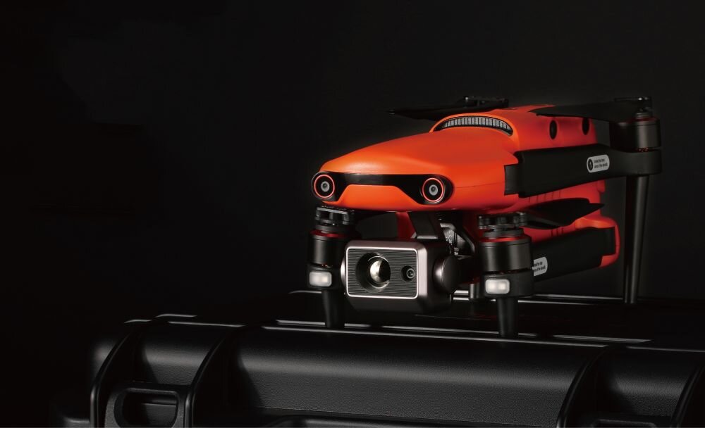 Dron AUTEL ROBOTICS Evo II Dual 640T  bateria lot sterowanie akrobacje czas lotu zasięg funkcje lądowanie kamera rozdzielczość filmy zdjęcia nagrywanie jakość ładowanie aplikacja przesył pilot śmigła stabilizacja fotografia waga wymiary konstrukcja obudowa korpus ramiona silnik