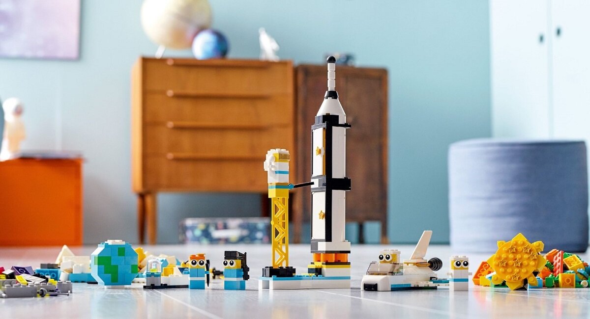 LEGO Classic Misja kosmiczna 11022 Nieziemski prezent Budowanie i zabawa dla dzieci