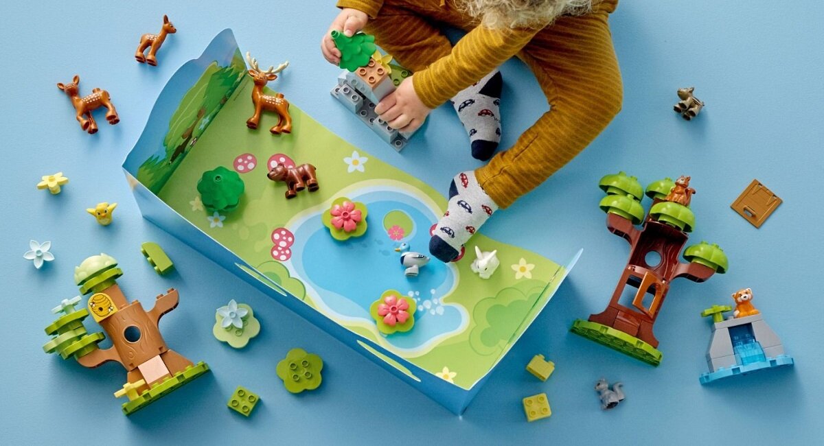 LEGO Duplo Dzikie zwierzęta Europy 10979
Wiele miejsca na zabawę