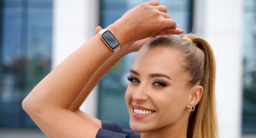 Smartwatch GARETT Action ekran bateria czujniki zdrowie sport pasek ładowanie pojemność rozdzielczość łączność sterowanie krew puls rozmowy smartfon aplikacja