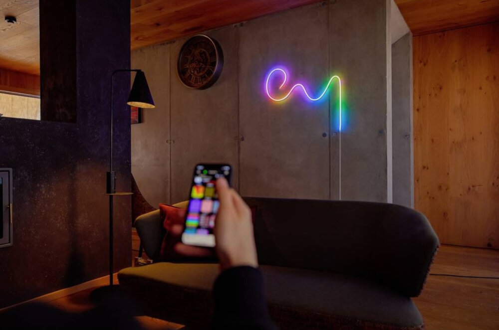 Taśma LED TWINKLY Flex TWFL300STW-WEU 3 m Wi-Fi-Bluetooth aplikacja mobilna Twinkly konfiguracja z Bluetooth Wi-Fi asystenci mobilni Razer Chroma Amazon Alexa Apple Home Kit