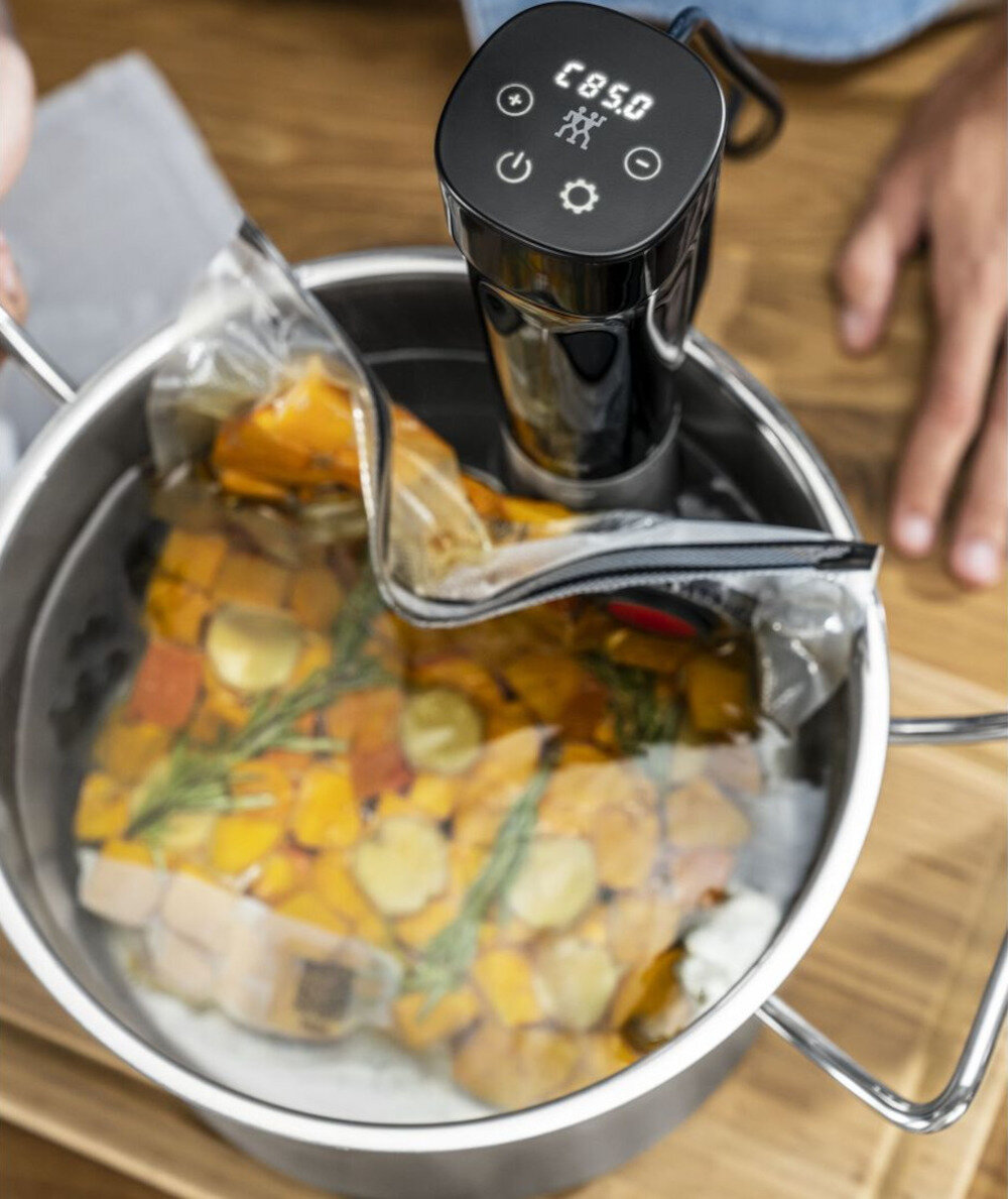 Urządzenie do gotowania Sous Vide ZWILLING Enfinigy 53102-801 kolorystyka urzadzenie 