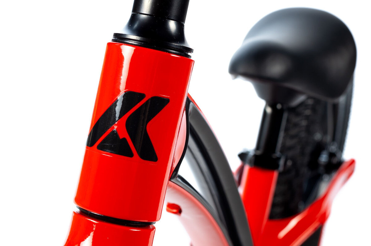 Rowerek biegowy KARBON First siodełko wygoda komfort