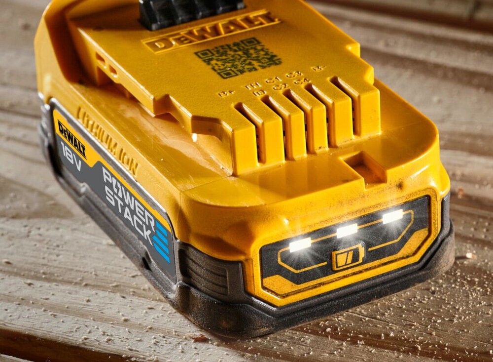 Akumulator DEWALT DCBP034 1.7Ah 18V kompatybilny z wieloma narzedzami efektywnosc pracy ladowanie za pomoca dedykowanej ladowarki szybkie efektywne ogranicza przestoje w pracy 3-stopniowy wskaznik naladowania LED dysponowanie dobor optyalnego momentu ponownego ladowania