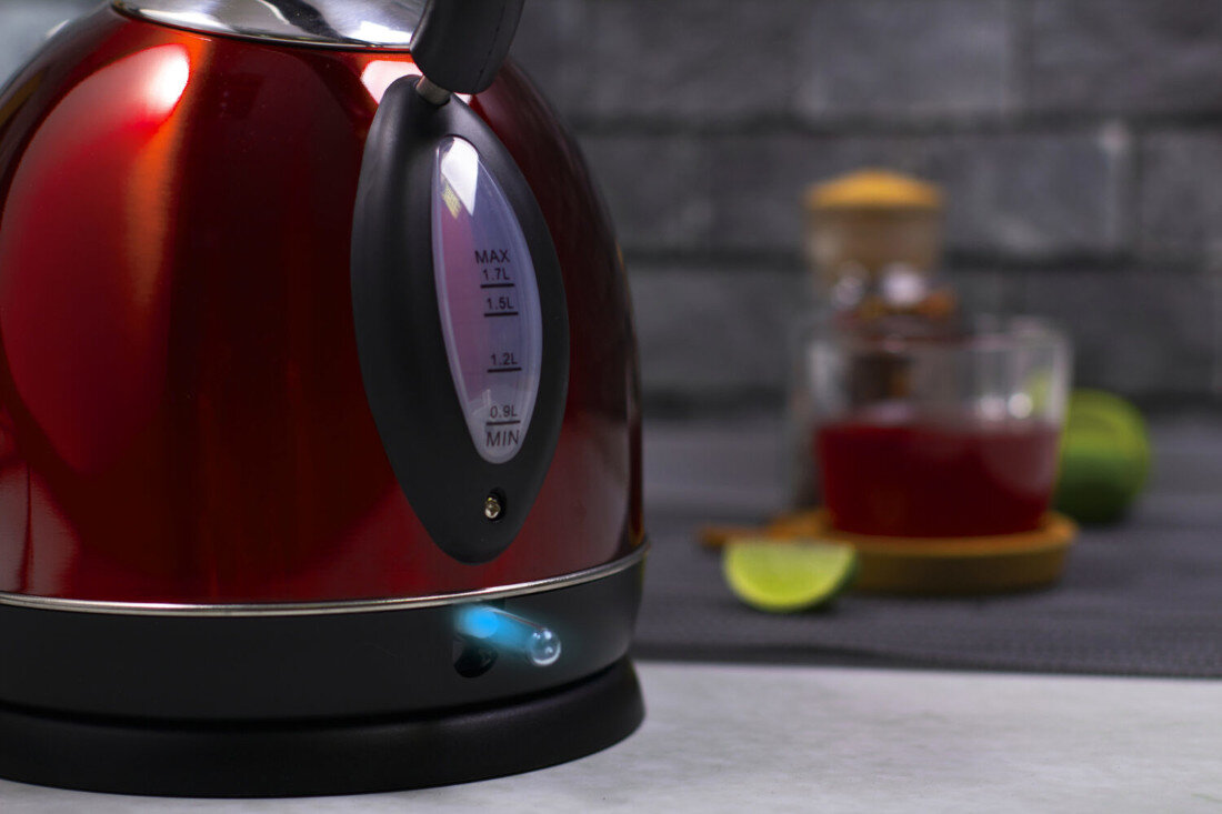 Czajnik BERLINGER HAUS Burgundy BH-9334 Obrotowa podstawa 360° pojemnosc 1,8 litra