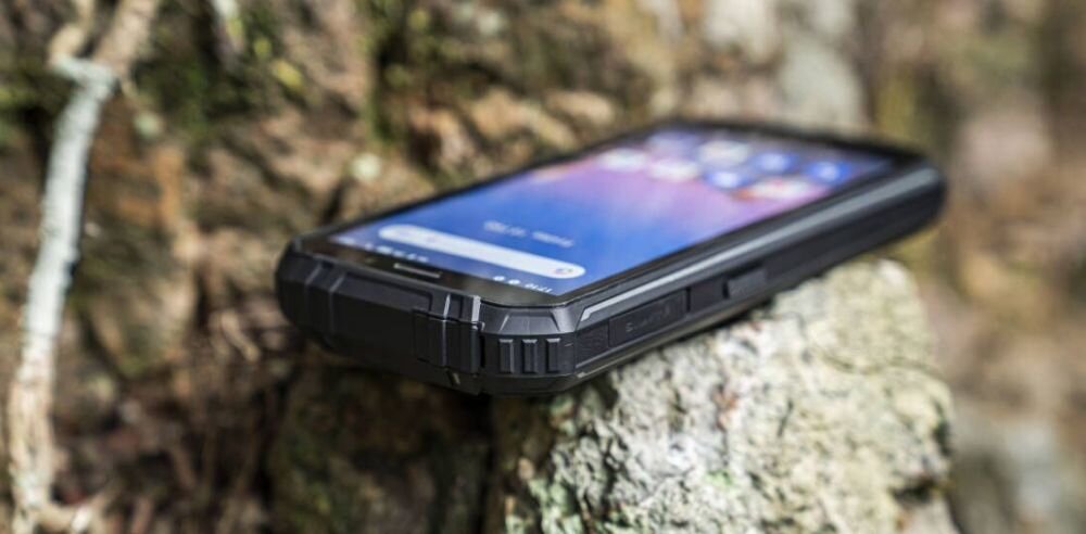 Smartfon OUKITEL WP18   ekran bateria aparat procesor ram pamięć pojemność rozdzielczość zdjęcia filmy opis dane cechy blokady system łączność wifi bluetooth obudowa szkło odporność porty muzyka transfer sieć przekątna matryca waga czujniki oled amoled ips