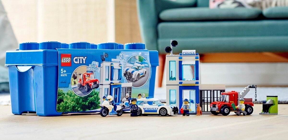 LEGO City Policyjny zestaw klocków 60270 dziecko kreatywność zabawa nauka rozwój klocki figurki minifigurki jakość tradycja konstrukcja nauka wyobraźnia role jakość bezpieczeństwo wyobraźnia budowanie pasja hobby funkcje instrukcja aplikacja LEGO Builder