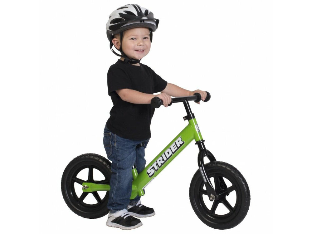 Rowerek biegowy STRIDER Classic 12 ST-M4GN Zielony kierownica możliwość regulacji w zakresie 46-56 cm standardowe uchwyty zabezpieczają rączki przed ześlizgnięciem się na boki