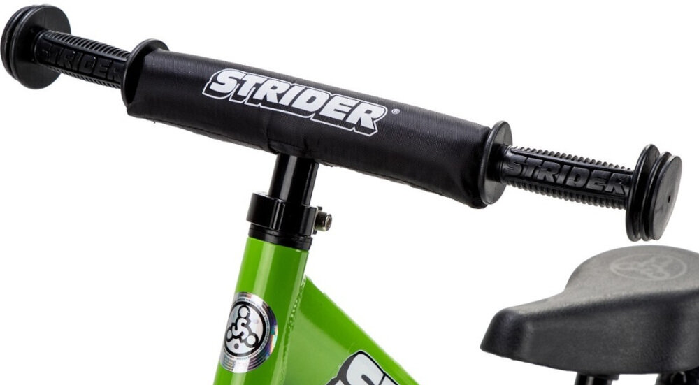 Rowerek biegowy STRIDER Sport 12 ST-S4GN Zielony regulowana kierownica w zakresie 46-56 cm kierownica mini-Grip standardowe uchwyty zabezpieczają ręce przed ześlizgnięciem się na boki piankowa nakładka