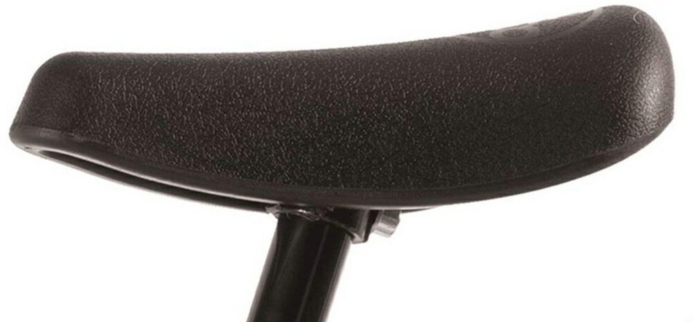 Rowerek biegowy STRIDER Sport 12 ST-S4GN Zielony reglacja wysokości siodełka w zakresie 28-48 cm zminimalizowane ryzyko występowania otarć ergonomiczna forma miękkie wykończenie siedziska