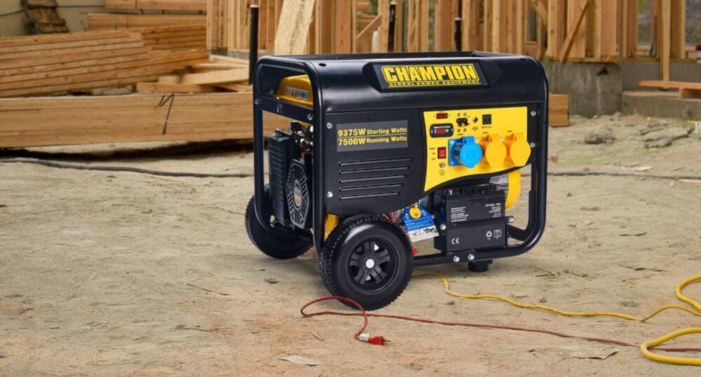 Agregat prądotwórczy CHAMPION CPG9000E2-EU niski poziom generowanego halasu okolo 74 decybele z odleglosci 7 metrow