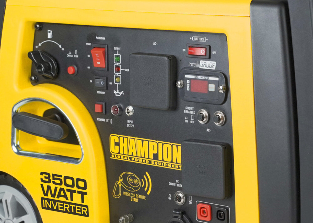 Agregat prądotwórczy CHAMPION 73001I-P-EU do zasilania wrazliwych urzadzen elektrycznych dwa gniazda 240V 16 A
