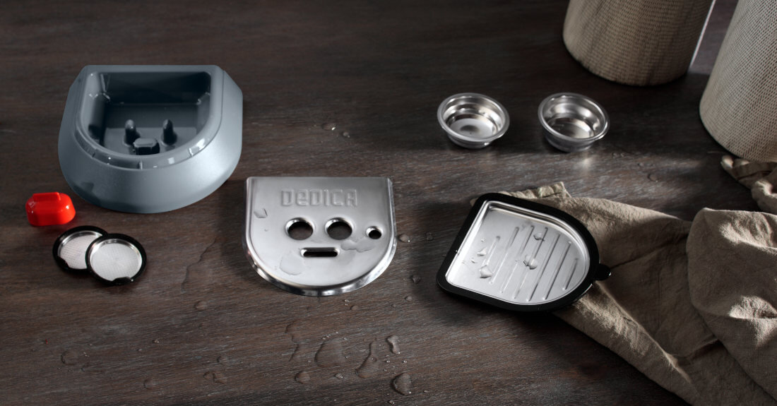 Ekspres DELONGHI Dedica Metallics EC785.AZ Niebieski funkcje wysokosc filizanek mozliwosci pojemnosc 1,1 l