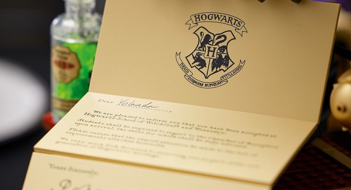 LEGO Harry Potter Ikony Hogwartu - edycja kolekcjonerska 76391 Wyczekiwany list