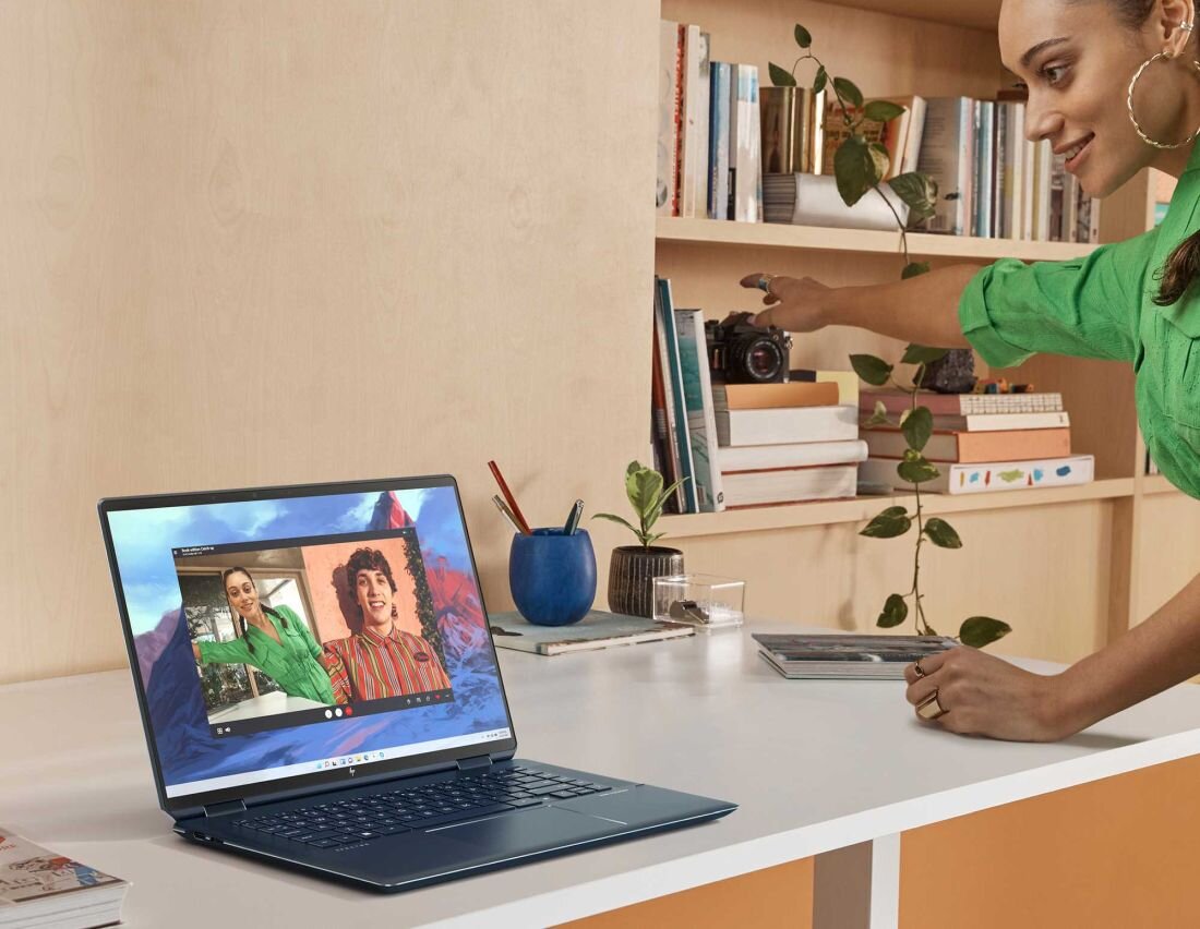 Laptop HP Spectre x360 16 - HP GlamCam 