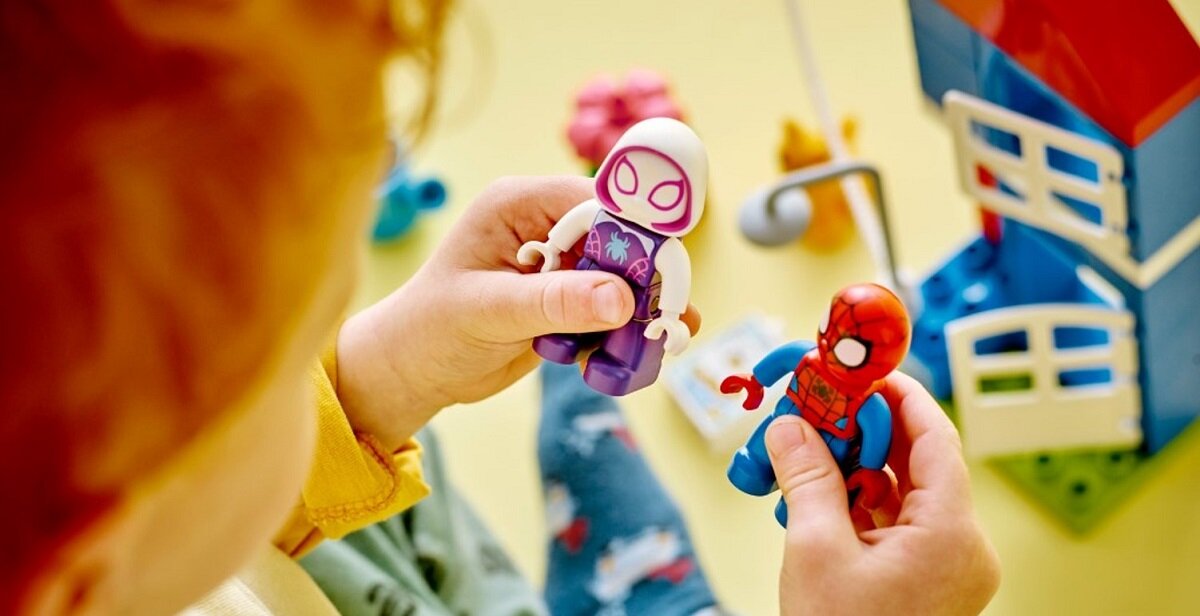 LEGO Duplo Spider-Man — zabawa w dom 10995 dziecko kreatywność zabawa nauka rozwój klocki figurki minifigurki jakość tradycja konstrukcja nauka wyobraźnia role jakość bezpieczeństwo wyobraźnia budowanie pasja hobby funkcje instrukcje