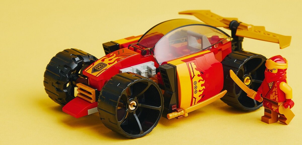 LEGO NINJAGO Samochód wyścigowy ninja Kaia EVO 71780 dziecko kreatywność zabawa nauka rozwój klocki figurki minifigurki jakość tradycja konstrukcja nauka wyobraźnia role jakość bezpieczeństwo wyobraźnia budowanie pasja hobby funkcje instrukcja aplikacja LEGO Builder