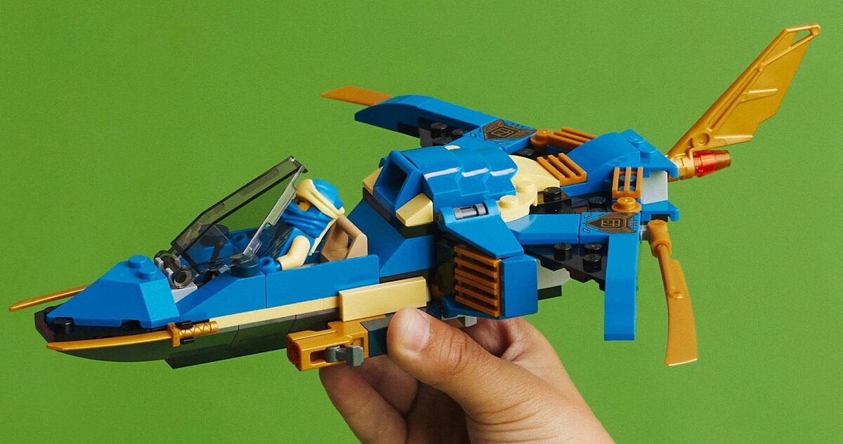 LEGO Ninjago Odrzutowiec ponaddźwiękowy Jay’a EVO 71784 dziecko kreatywność zabawa nauka rozwój klocki figurki minifigurki jakość tradycja konstrukcja nauka wyobraźnia role jakość bezpieczeństwo wyobraźnia budowanie pasja hobby funkcje instrukcje