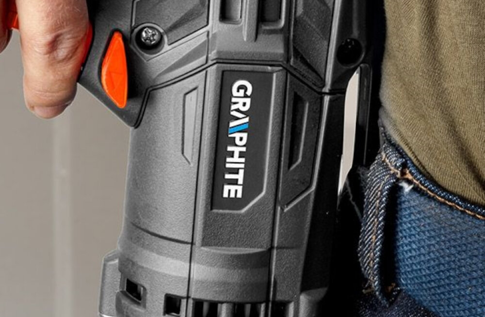 Wiertarko-wkrętarka GRAPHITE 58G794 zaczep do paska wygodne przenoszenie szybki dostep mobilnosc efektywnosc certyfikat CE zgodnosc urzadzenia z europejskimi standardami bezpieczenstwa