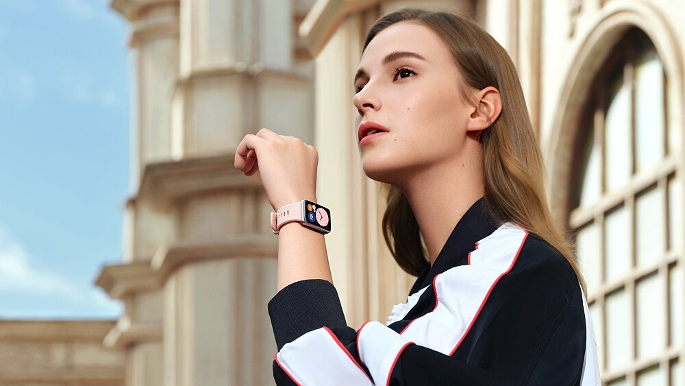 Smartwatch HUAWEI Watch Fit New ekran wyświetlacz rozdzielczość