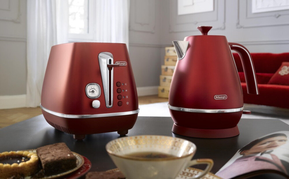 Czajnik DELONGHI KBI2001.R Distinta Flair